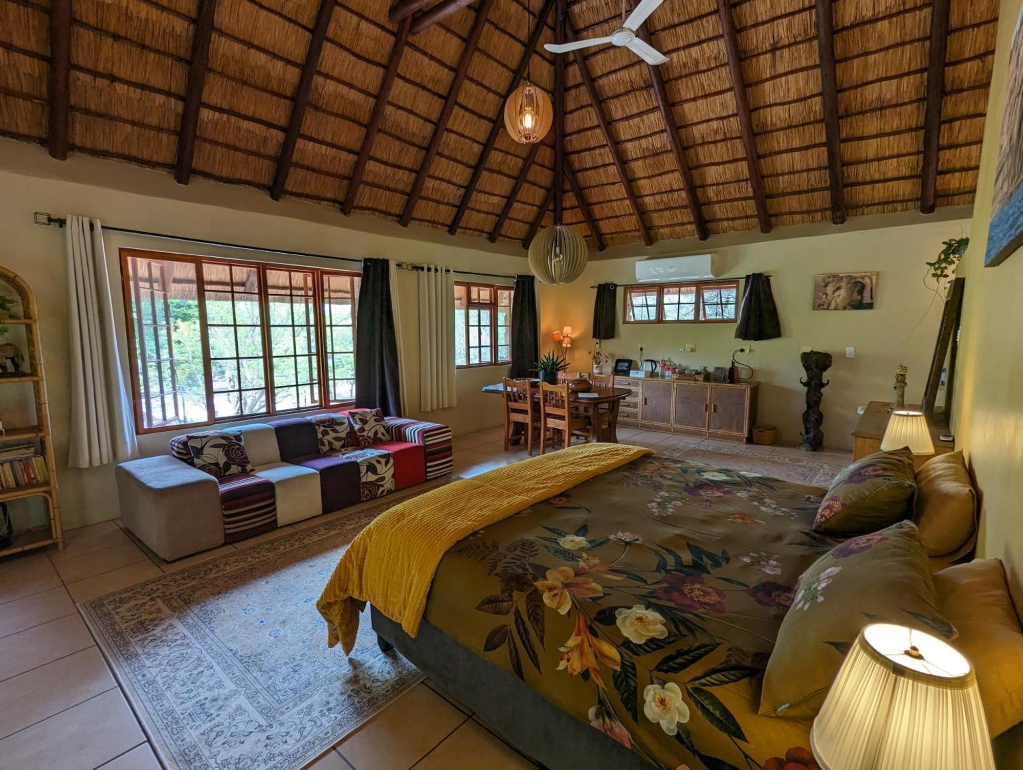 Hasekamp Family Bush Lodge Hoedspruit Extérieur photo